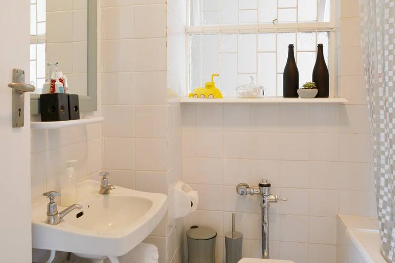 2 Bedroom Property for Sale in Tamboerskloof Western Cape